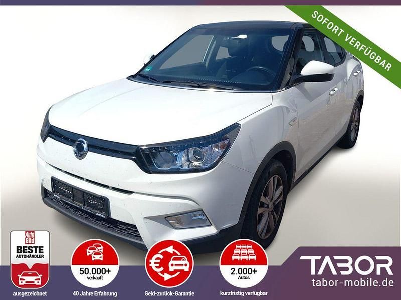 Weiß Gebraucht 2018 Ssangyong (KGM) Tivoli Crystal SUV | 11.288 € - Bild 1/4