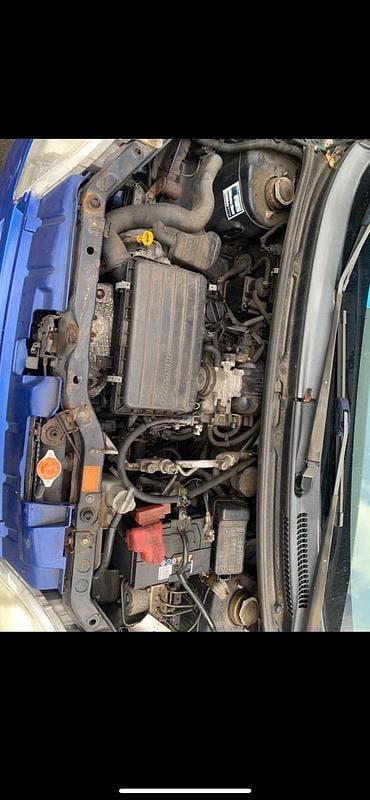 Blau Gebraucht 2005 Daihatsu Cuore Kleinwagen | 700 € (Fairer Preis) - Bild 1/4