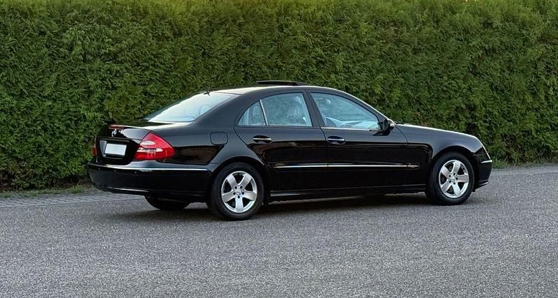 Gebraucht Mercedes E320 224 PS (164 kW) 2003 Schwarz Limousine