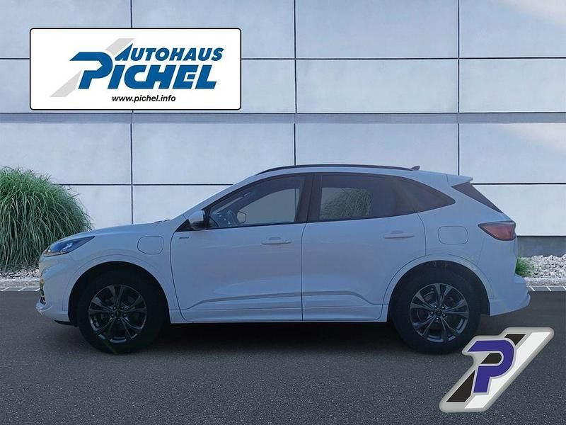 Gebraucht Ford Kuga ST-Line 224 PS (164 kW) 2022 Weiß SUV