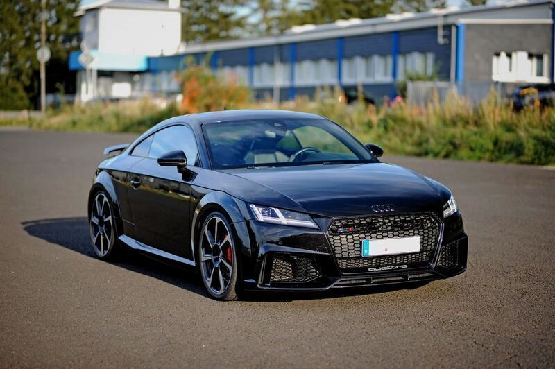 Schwarz Gebraucht 2018 Audi TT RS Ambiente Coupé | 47.399 € (Fairer Preis) - Bild 1/4