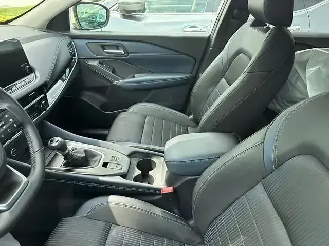 Gebraucht Nissan Qashqai 140 PS (102 kW) 2022 Weiß SUV