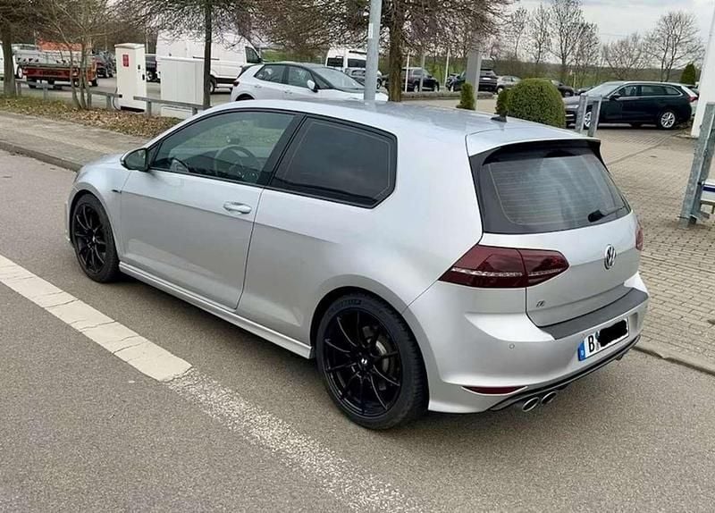Gebraucht VW Golf VII R 300 PS (220 kW) 2016 Silber Limousine