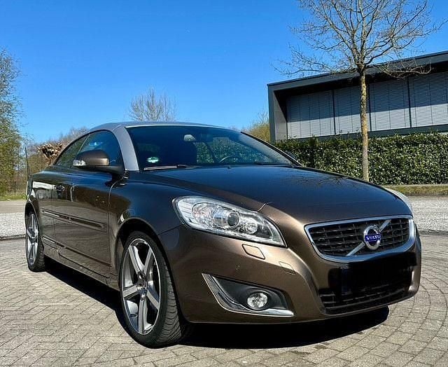 Gebraucht Volvo C70 Summum 150 PS (110 kW) 2013 Braun Cabrio