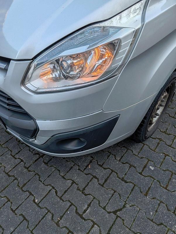 Usado Ford Transit 125 HP (91 kW) 2015 Prateado Monovolume