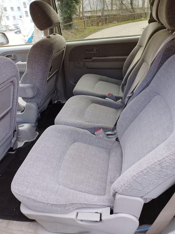 Gebraucht Hyundai Trajet GLS 140 PS (102 kW) 2006 Rot Van / Kleinbus