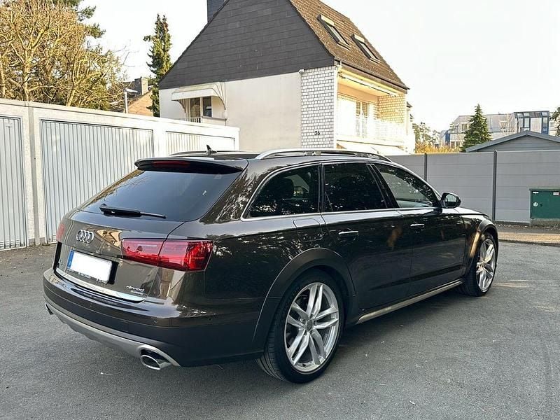 Gebraucht Audi A6 Allroad Ambiente 272 PS (200 kW) 2018 Braun Kombi