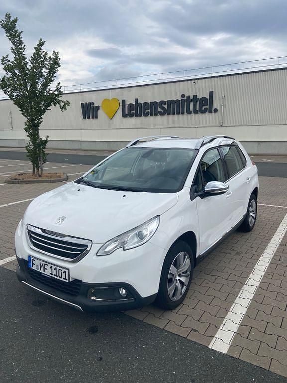 Weiß Gebraucht 2015 Peugeot 2008 Style SUV | 7.399 € (Fairer Preis) - Bild 1/4