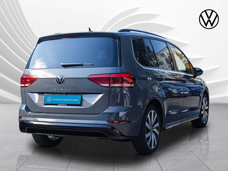 Gebraucht VW Touran R-line 150 PS (110 kW) 2024 Delfingrau metallic Van / Kleinbus