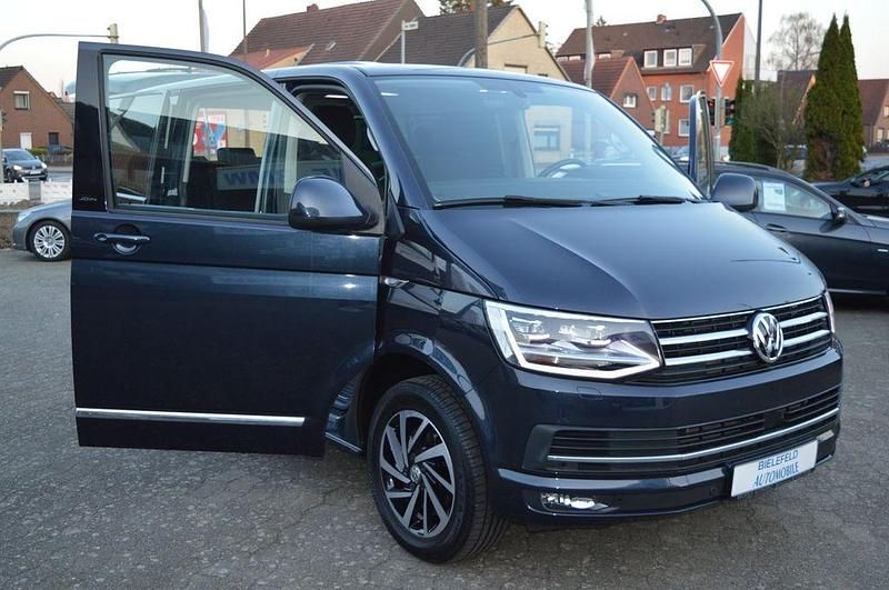Gebraucht VW Multivan Comfortline 199 PS (146 kW) 2019 Starlight blue Van