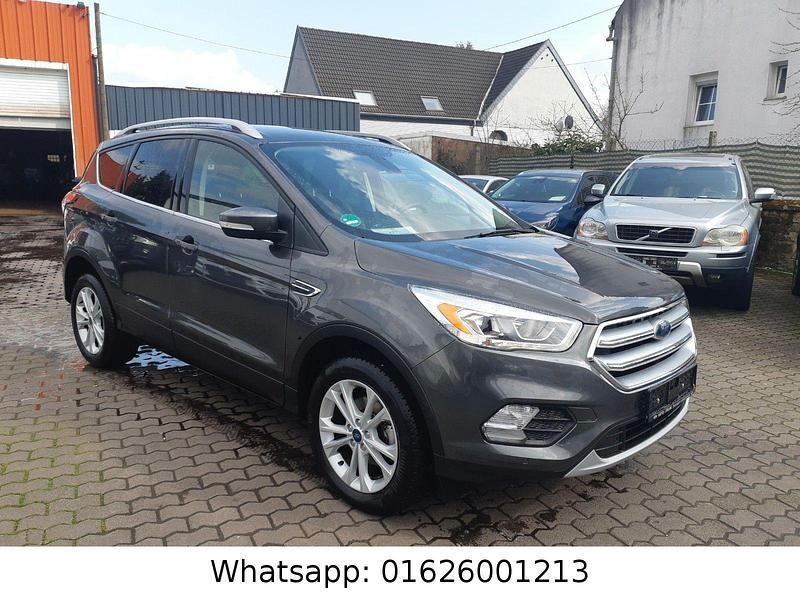 Gebraucht Ford Kuga Titanium 150 PS (110 kW) 2017 SUV