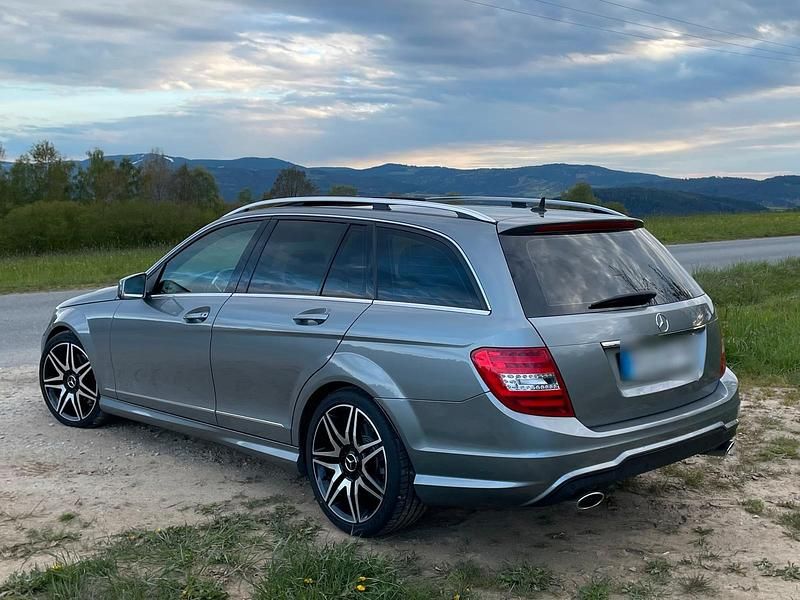 Gebraucht Mercedes C300 AMG 231 PS (169 kW) 2013 Grau Kombi