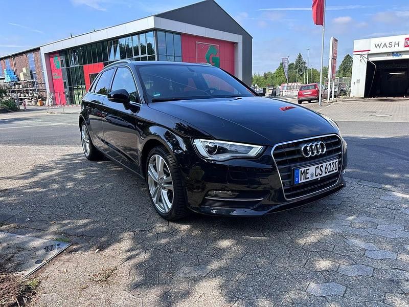 Schwarz Gebraucht 2014 Audi A3 Sportback S-Line Limousine | 11.800 € (Guter Preis) - Bild 1/4