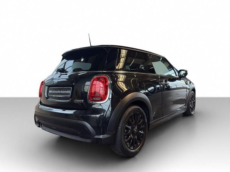Gebraucht Mini Cooper 136 PS (100 kW) 2023 Schwarz Kleinwagen
