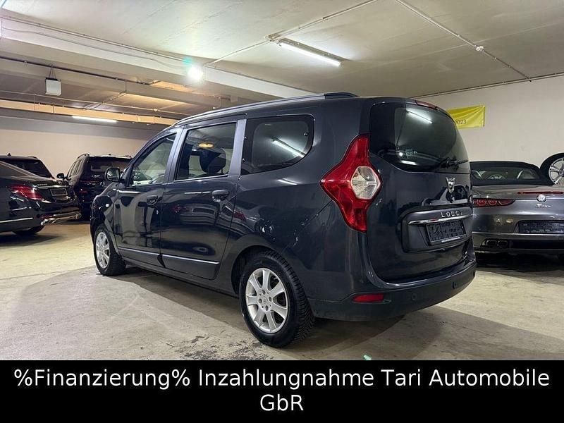 Grau Gebraucht 2019 Dacia Lodgy Comfort Van / Kleinbus | 10.980 € (Fairer Preis) - Bild 1/4