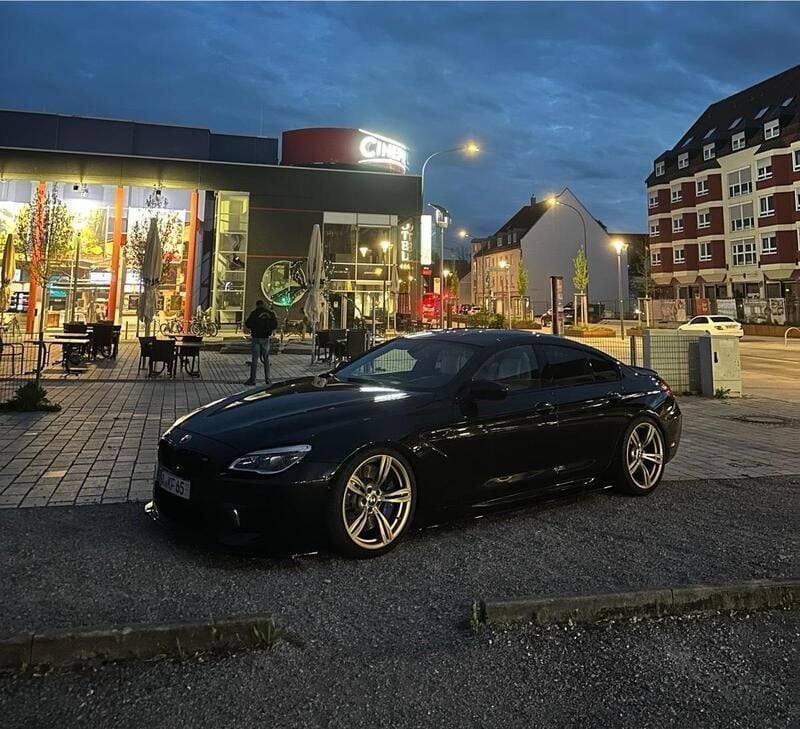 Schwarz Gebraucht 2015 BMW M6 Shadowline Coupé | 51.000 € (Fairer Preis) - Bild 1/4