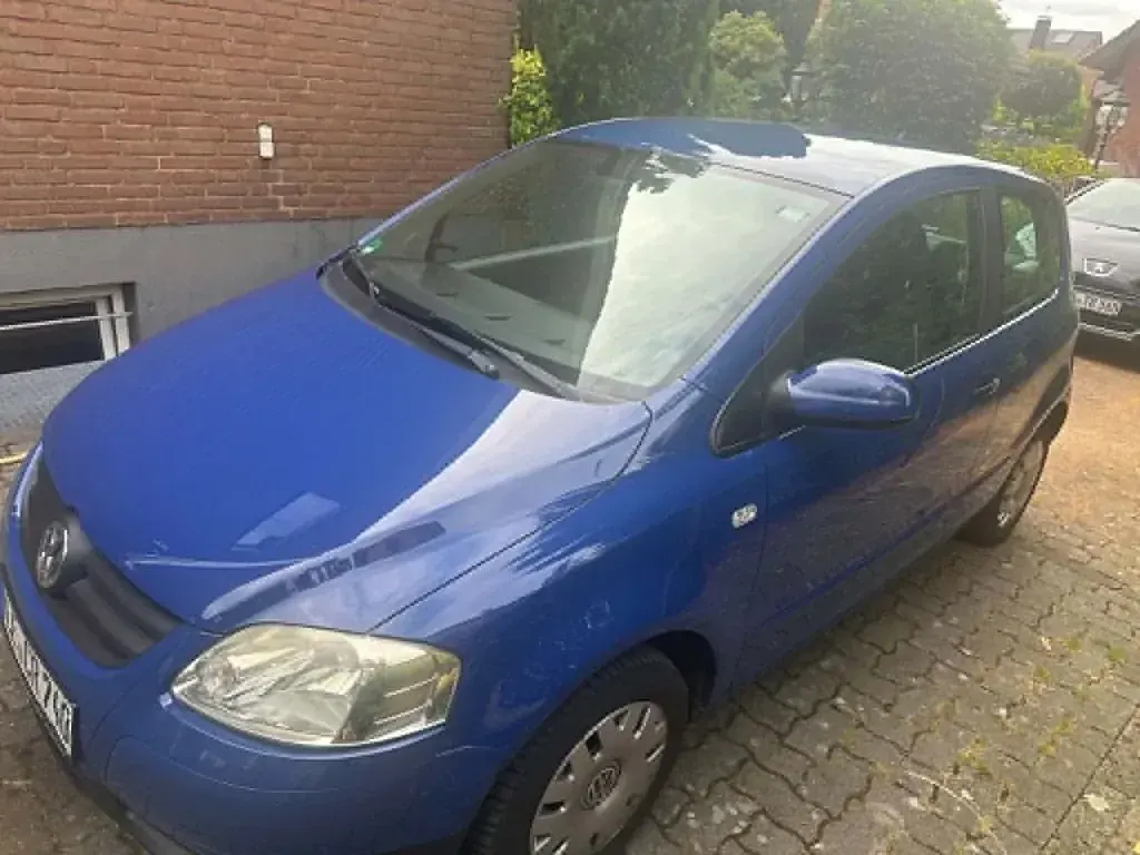 Gebraucht VW Fox Refresh 75 PS (55 kW) 2009 Blau Kleinwagen