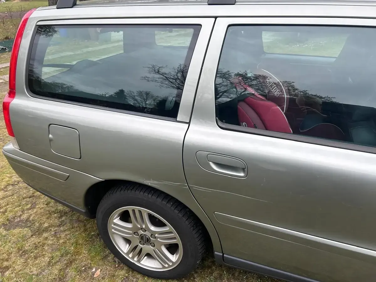 Używany Volvo V70 185 KM (136 kW) 2006 Zielony Kombi