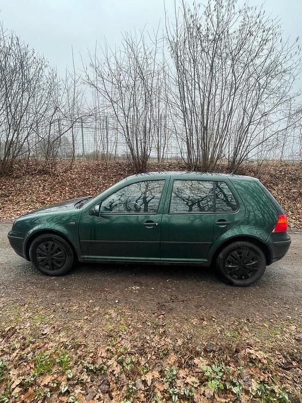 Gebraucht VW Golf IV 74 PS (54 kW) 1998 Grün Kleinwagen