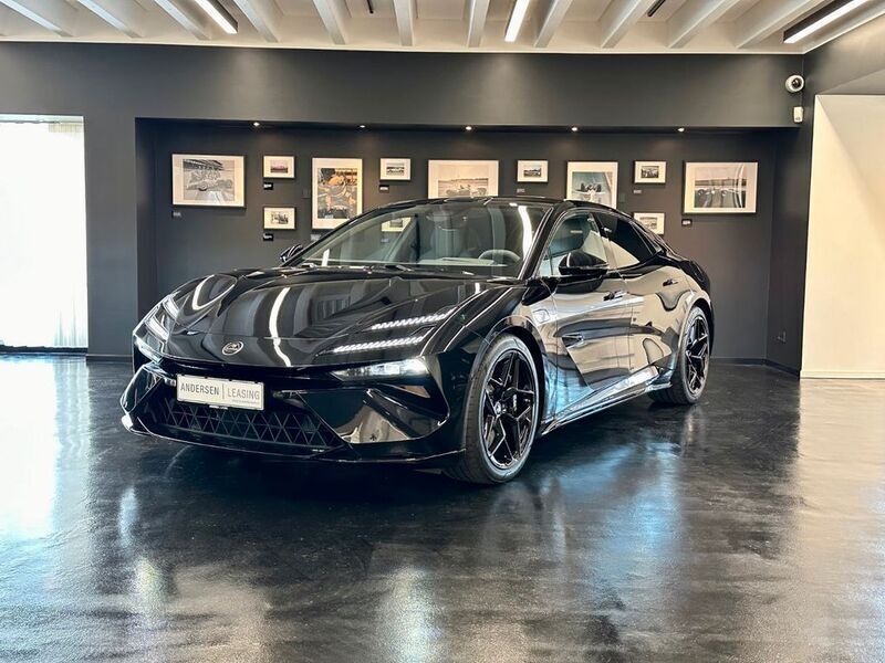Schwarz Neu 2025 Lotus Emeya Kleinwagen | 119.900 € - Bild 1/4
