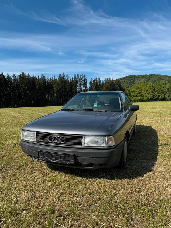 Grau Gebraucht 1988 Audi Quattro Coupé | 4.199 € - Bild 1/4