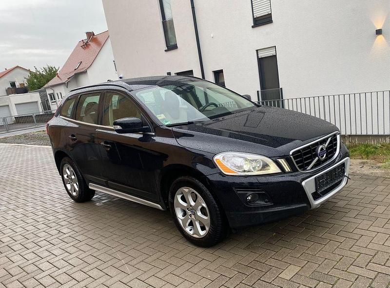 Schwarz Gebraucht 2009 Volvo XC60 Summum SUV | 9.950 € (Fairer Preis) - Bild 1/4