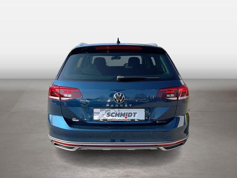 Gebraucht VW Passat Alltrack 200 PS (147 kW) 2022 Blau Kombi