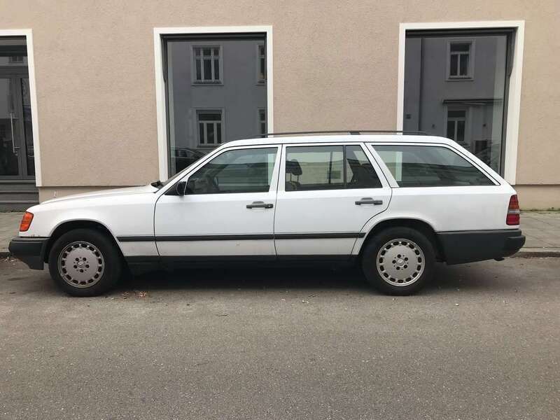 Weiß Gebraucht 1989 Mercedes 230 Kombi | 5.200 € - Bild 1/1
