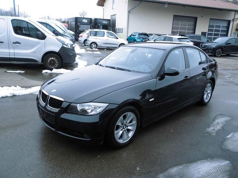 Gebraucht BMW 320 Sport Line 150 PS (110 kW) 2006 Schwarz Limousine