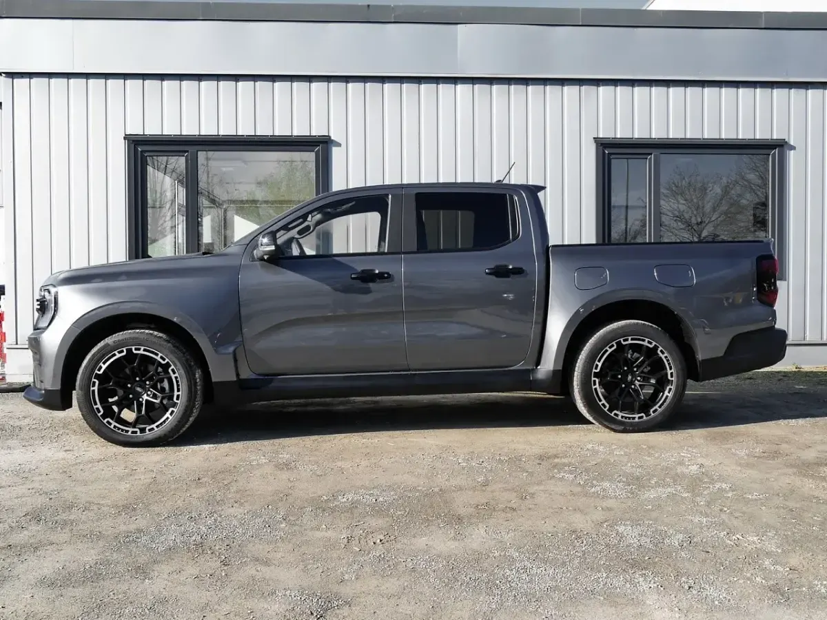 Neu Ford Ranger 281 PS (206 kW) 2026 Grau Pickup