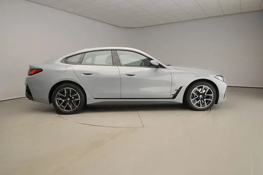 Gebraucht BMW i4 M Sport 210 kW (286 PS) 2025 Grau Limousine