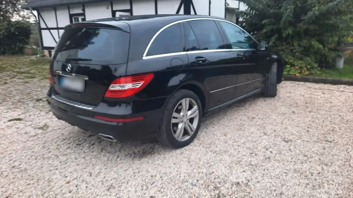 Gebraucht Mercedes R300 190 PS (139 kW) 2011 Schwarz Kombi