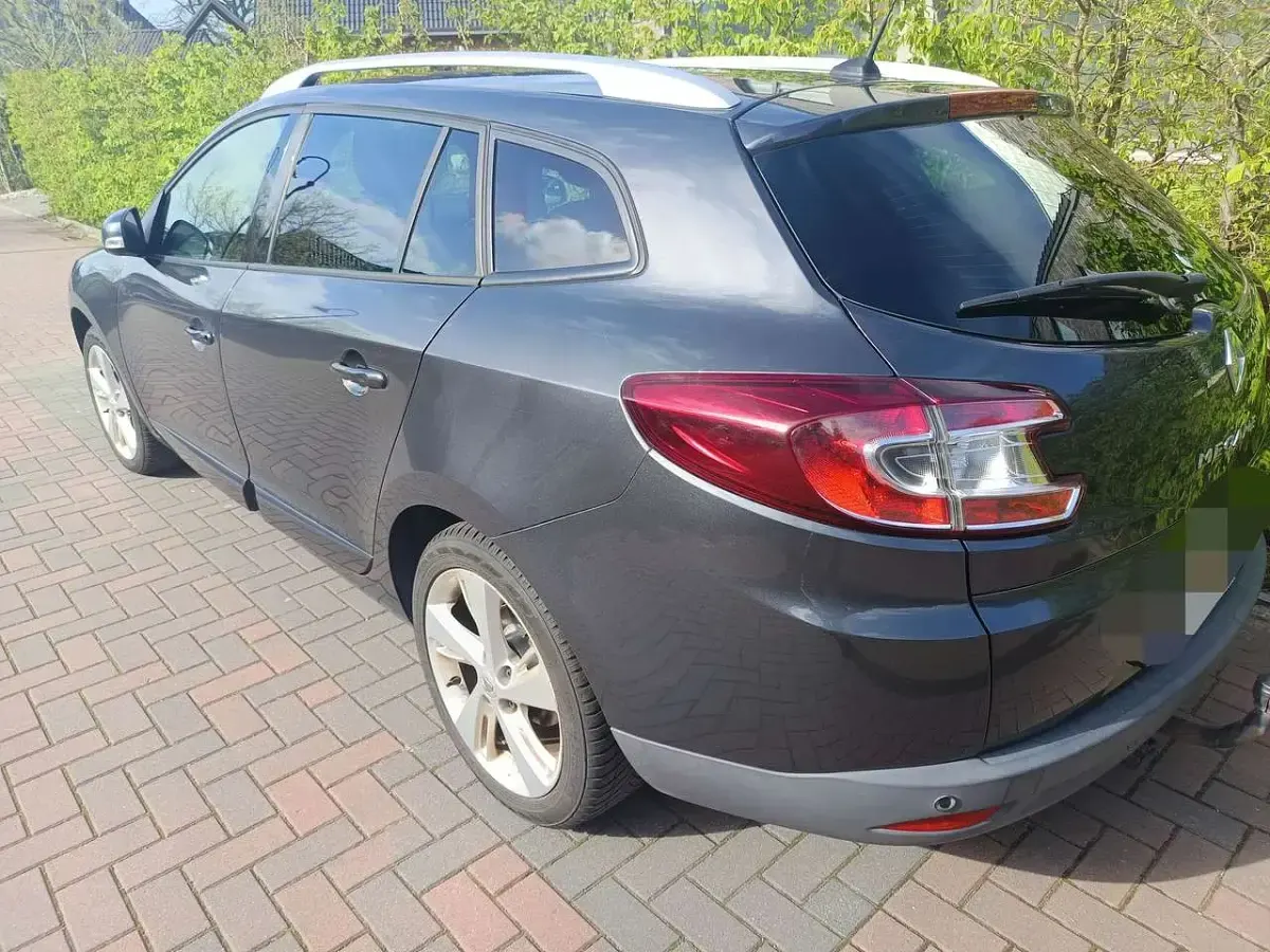 Gebraucht Renault Mégane GrandTour 110 PS (80 kW) 2012 Blau Kombi
