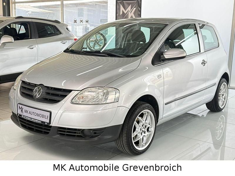 Gebraucht VW Fox 54 PS (39 kW) 2005 Silber Kleinwagen