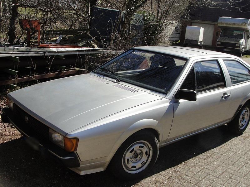 Second-hand VW Scirocco 112 CP (82 kW) 1983 Argintiu Coupe