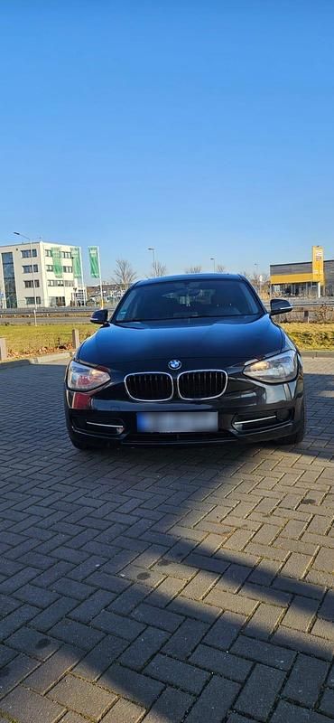 Gebraucht BMW 120 184 PS (135 kW) 2011 Schwarz Kleinwagen
