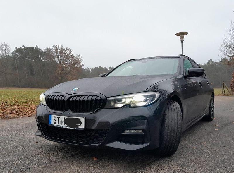Gebraucht BMW 318 M Sport 150 PS (110 kW) 2021 Schwarz Kombi