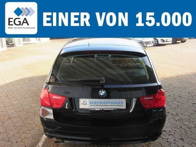 Gebraucht BMW 316 116 PS (85 kW) 2012 Schwarz Limousine