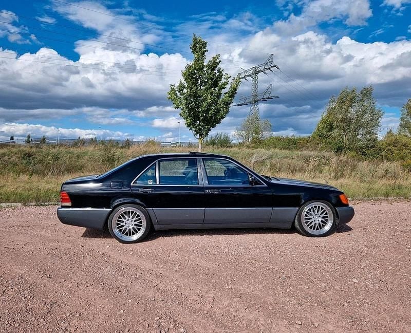 Schwarz Gebraucht 1992 Mercedes 500 Limousine | 22.000 € - Bild 1/4