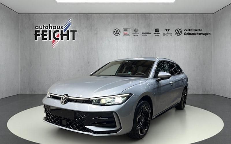 Neu VW Passat R-line 272 PS (200 kW) 2025 Silbern Kombi