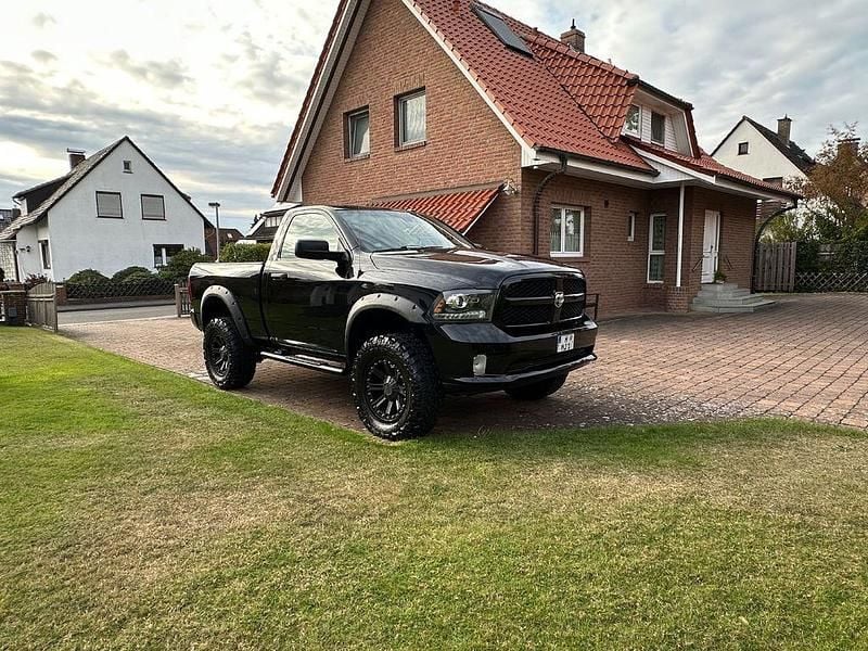 Schwarz Gebraucht 2015 Dodge Ram Abholung | 33.750 € (Fairer Preis) - Bild 1/4