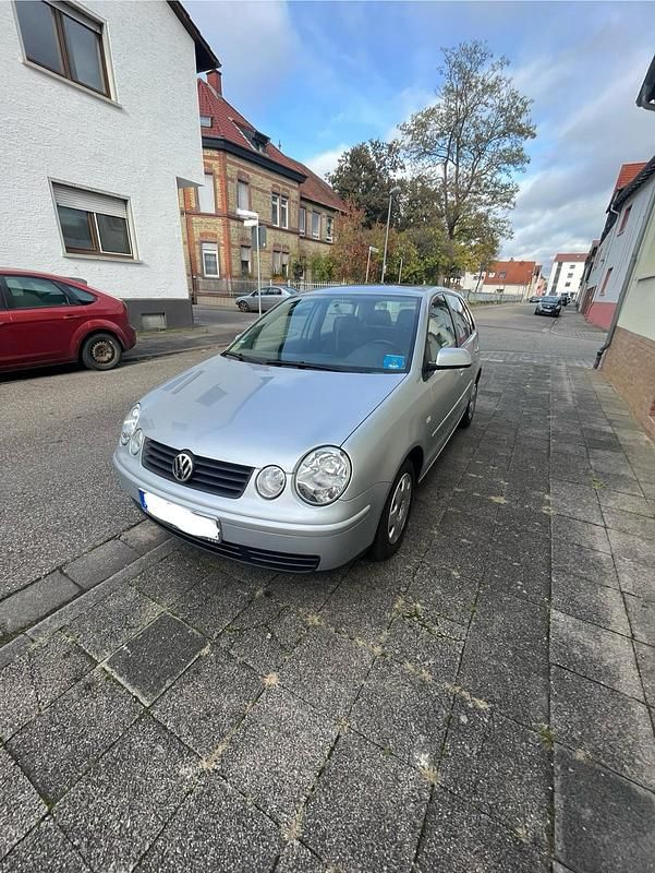 Silber Gebraucht 2003 VW Polo Basis Kleinwagen | 5.500 € - Bild 1/4