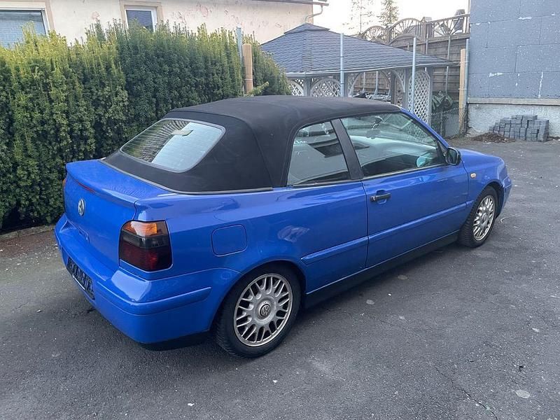 Gebraucht VW Golf Cabriolet Trendline 75 PS (55 kW) 2000 Blau Cabrio