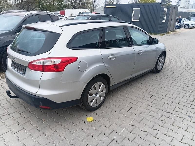 Gebraucht Ford Focus Trend 116 PS (85 kW) 2011 Kombi