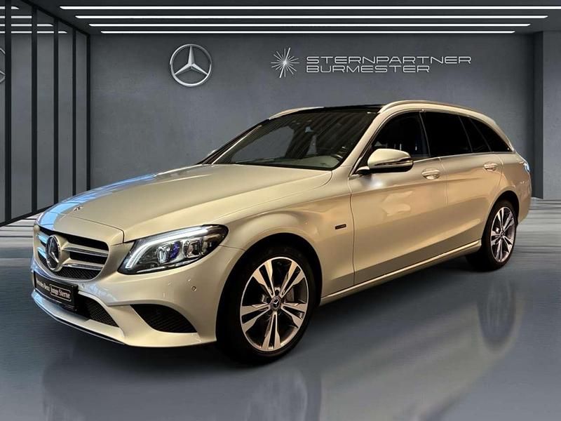 Gebraucht Mercedes C300e Avantgarde 194 PS (142 kW) 2021 Iridiumsilber metallic Kombi
