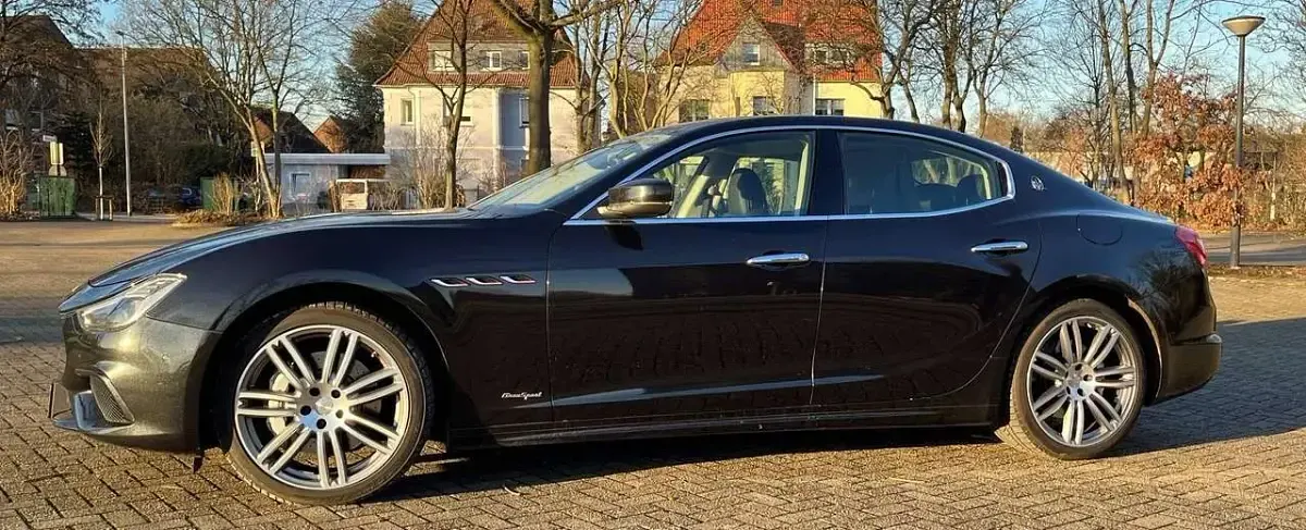 Gebraucht Maserati Ghibli 275 PS (202 kW) 2018 Schwarz Limousine