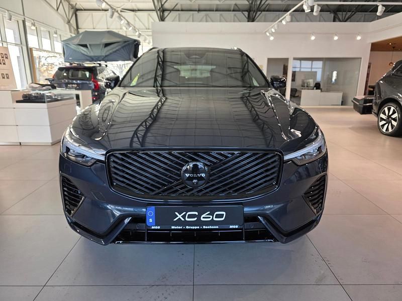 Usata Volvo XC60 Plus 310 CV (228 kW) 2026 Blu SUV
