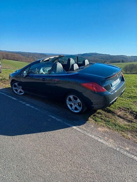 Gebraucht Peugeot 308 CC Active 163 PS (119 kW) 2013 Blau Cabrio