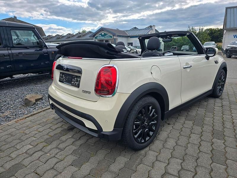 Gebraucht Mini Cooper Cabriolet 136 PS (100 kW) 2021 Weiß Cabrio