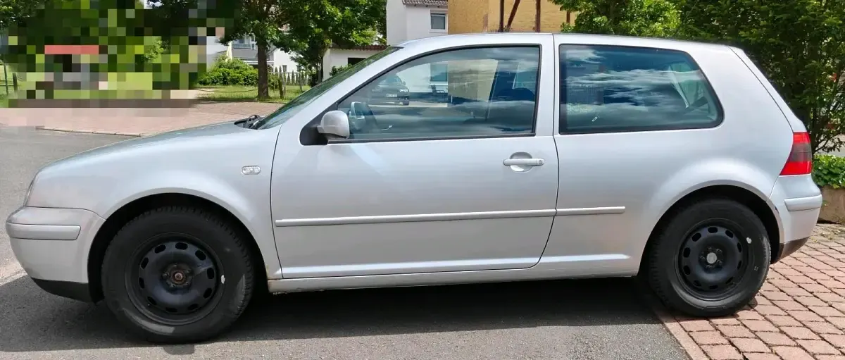 Gebraucht VW Golf IV 105 PS (77 kW) 2001 Silber Limousine